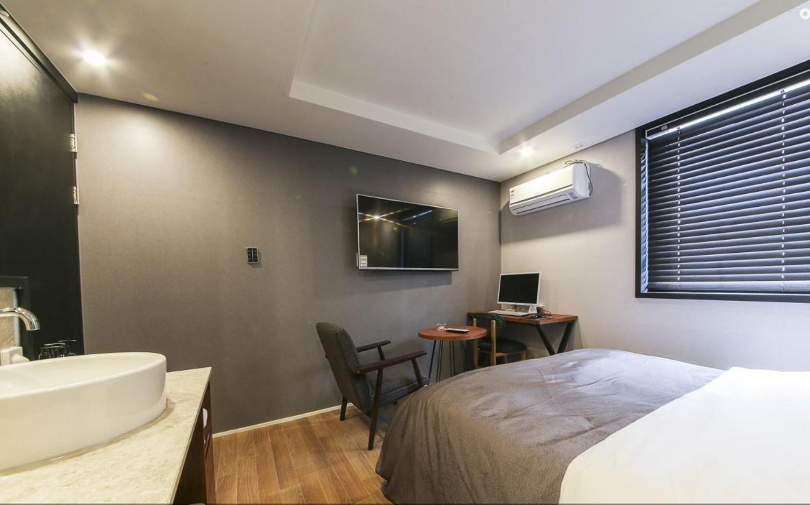 Brown Dot Hotel Gwangan Beach Busan Exterior photo